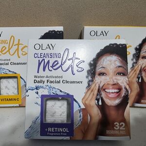 OLAY Cleansing Melts Retinol Daily Facial Cleanser - Purple